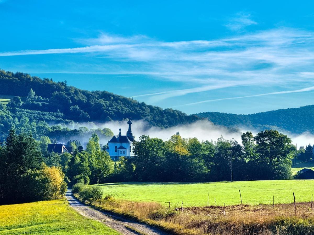 Klimkowka Pod Gwiazdami - Sauna, Jacuzzi, Basen Buitenkant foto